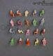 100 x Sitzende Figuren-Menschen Handbemalt 1:200 Spur Z